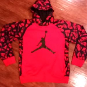 Boy's Jordan dri-fit hoodie pull over size XL
